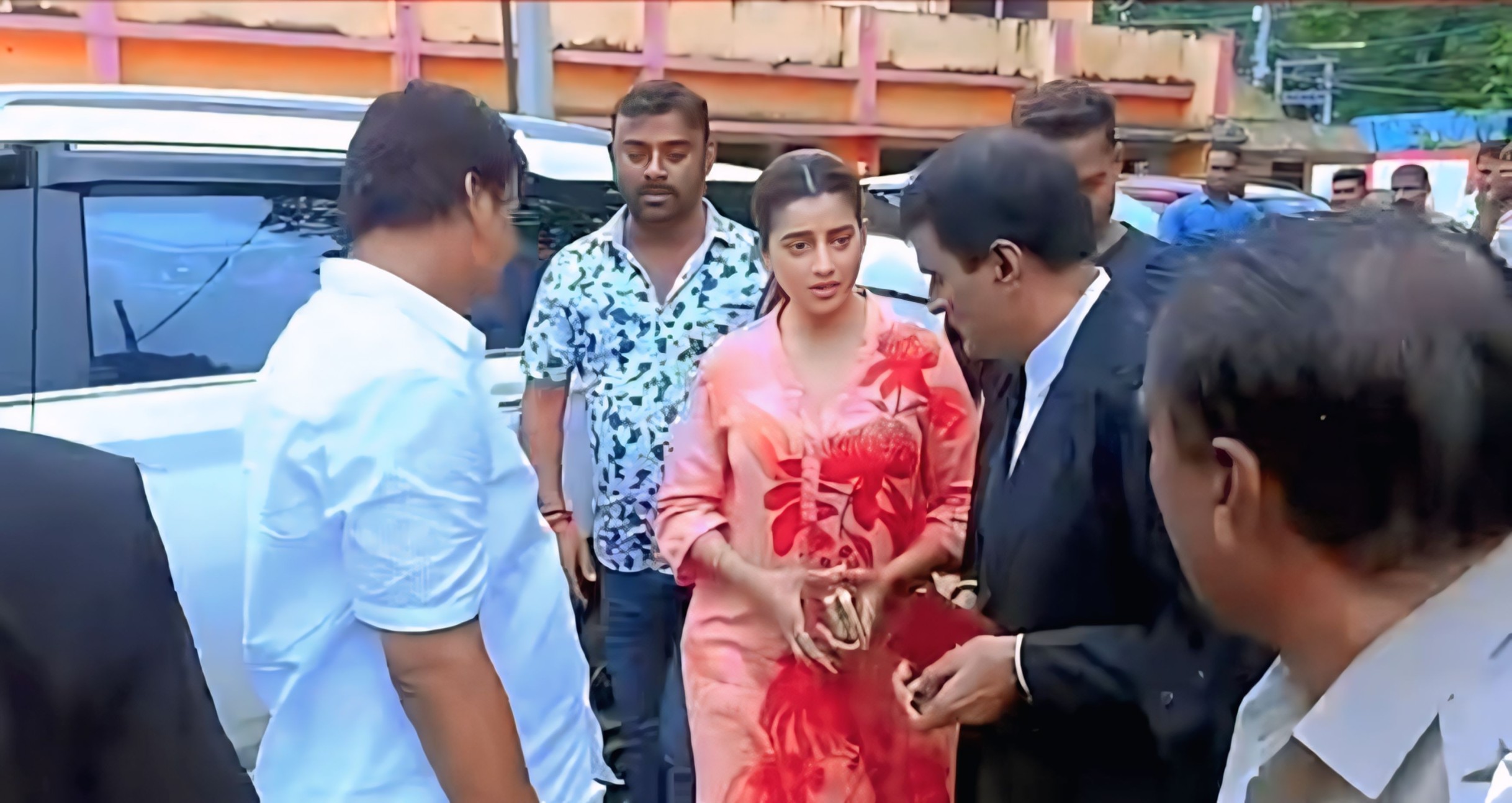 Akshara Singh gets bail in fraud case in Begusarai court